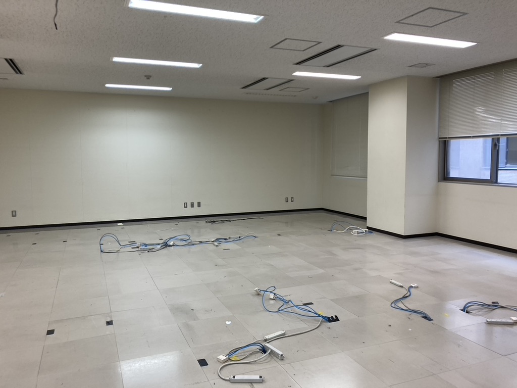 ラボの移転開始